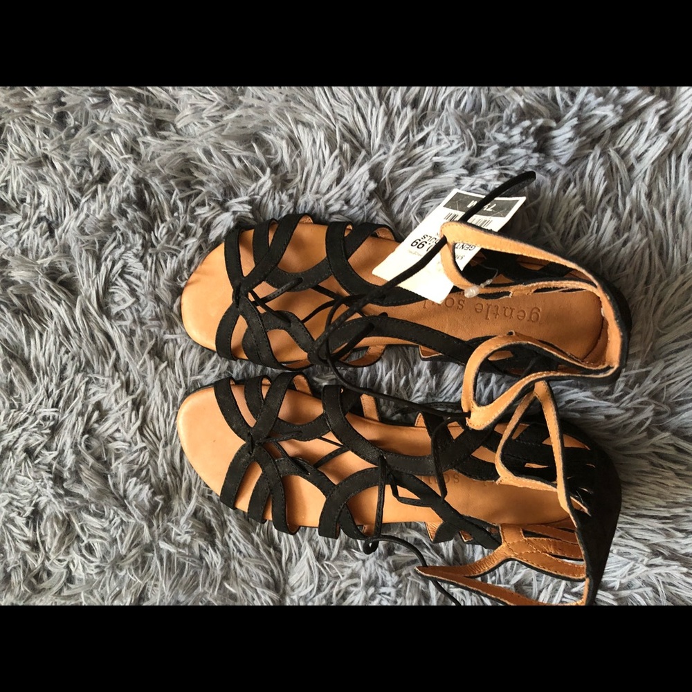 Shoes sandals